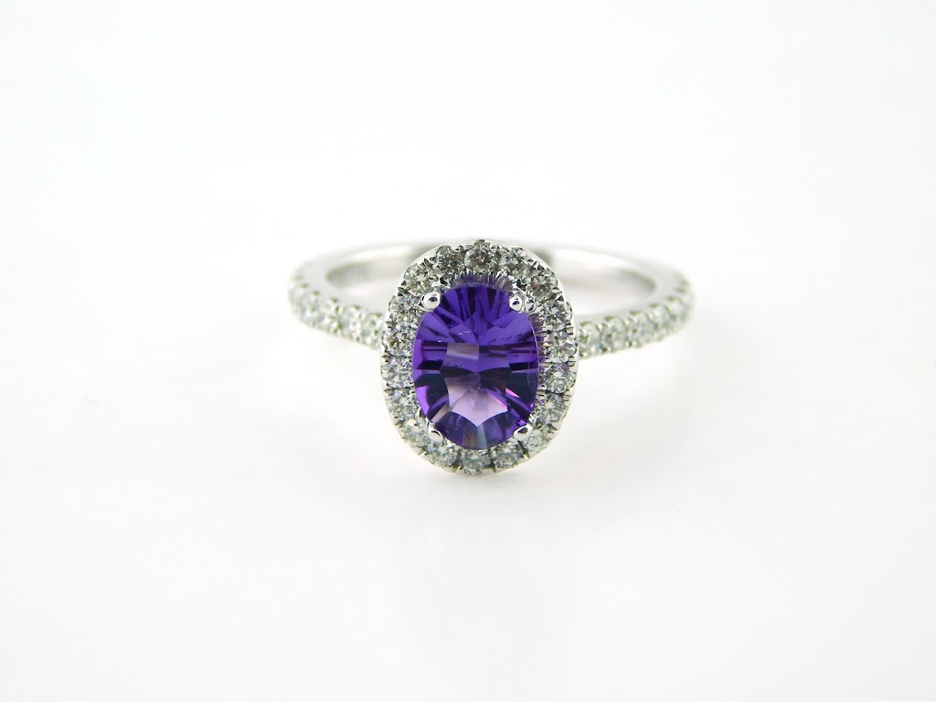 W. Smith & Co. Fine Jewellers | 116 Hampton Rd, Rothesay, NB E2E 2P9, Canada | Phone: (506) 216-2216