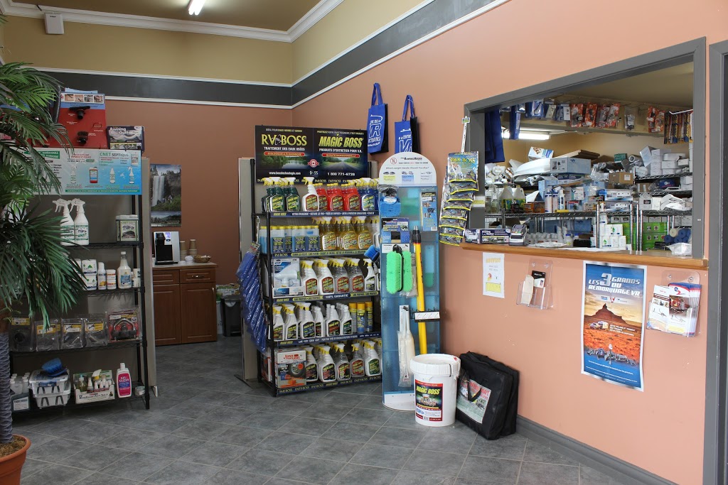 VR Victoriaville Center | 2082 Route 122, Saint-Albert, QC J0A 1E0, Canada | Phone: (819) 353-3000