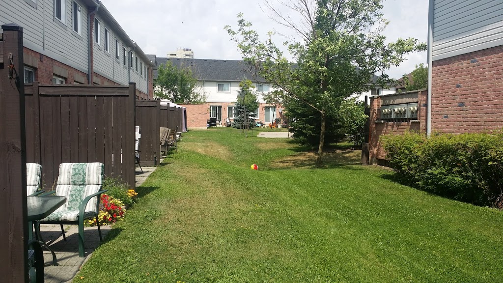 Daniels Group | 4542 Guildwood Way, Mississauga, ON L5R 4H7, Canada | Phone: (905) 501-0141