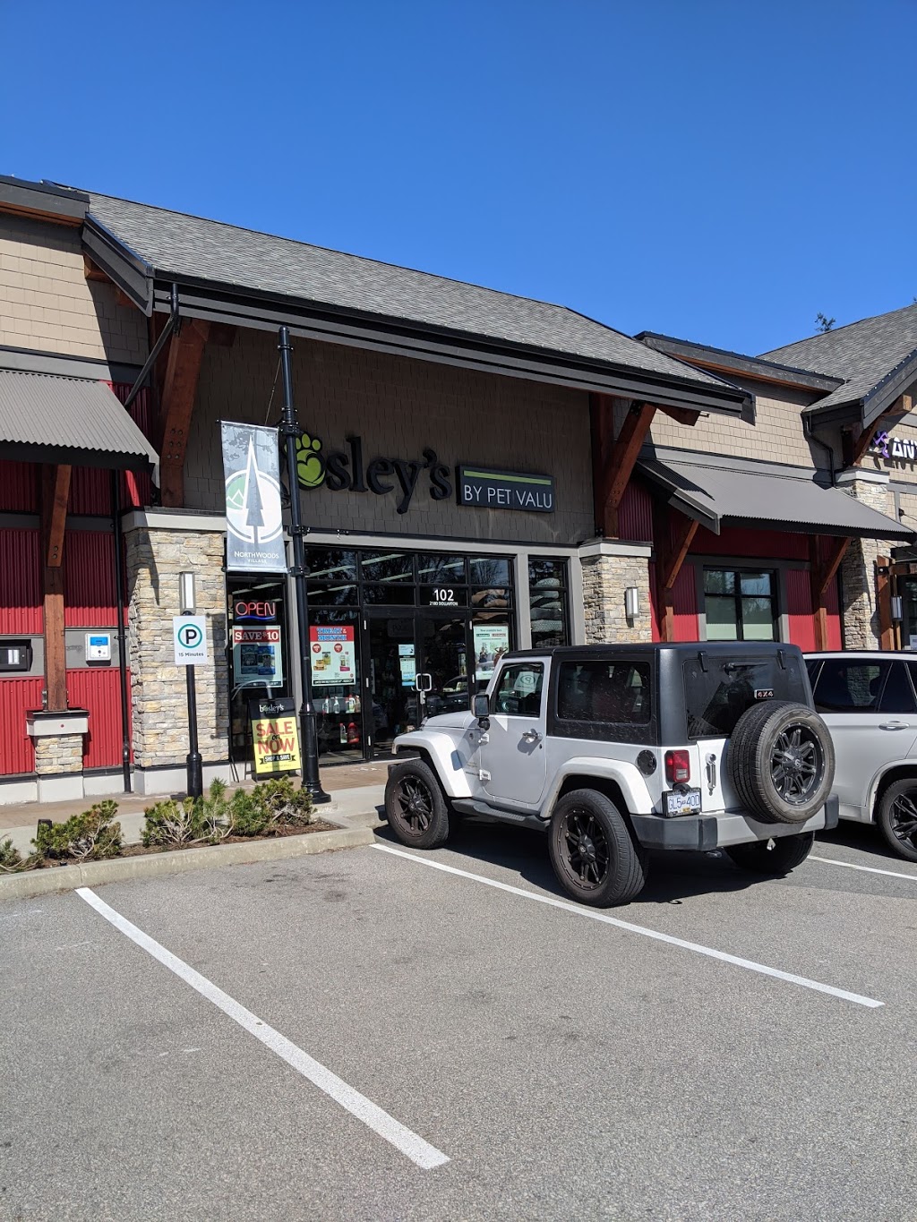 Bosleys by Pet Valu | 2180 Dollarton Hwy Unit 102, North Vancouver, BC V7H 0B5, Canada | Phone: (604) 984-3534