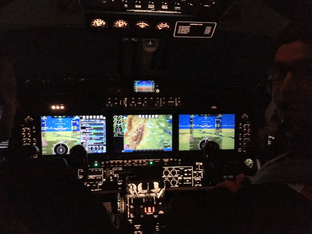 Canadian Pilot Training | 211 Coachway Rd SW, Calgary, AB T3H 1B2, Canada | Phone: (403) 926-0475