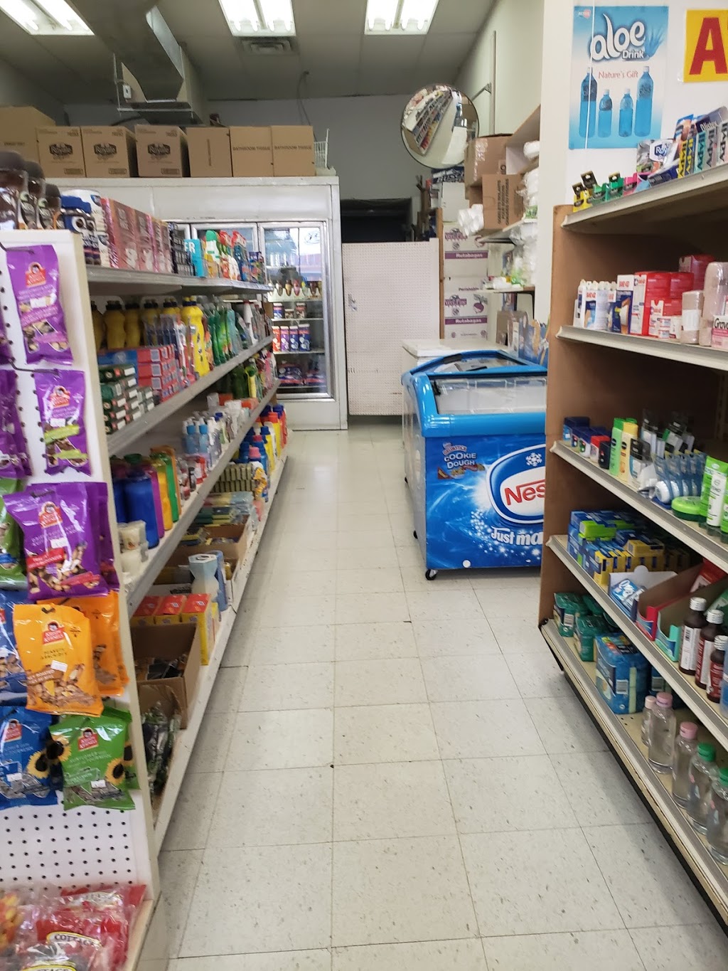 Rainbow Convenience | 1092 Islington Ave, Etobicoke, ON M8Z 4R9, Canada | Phone: (416) 231-4927