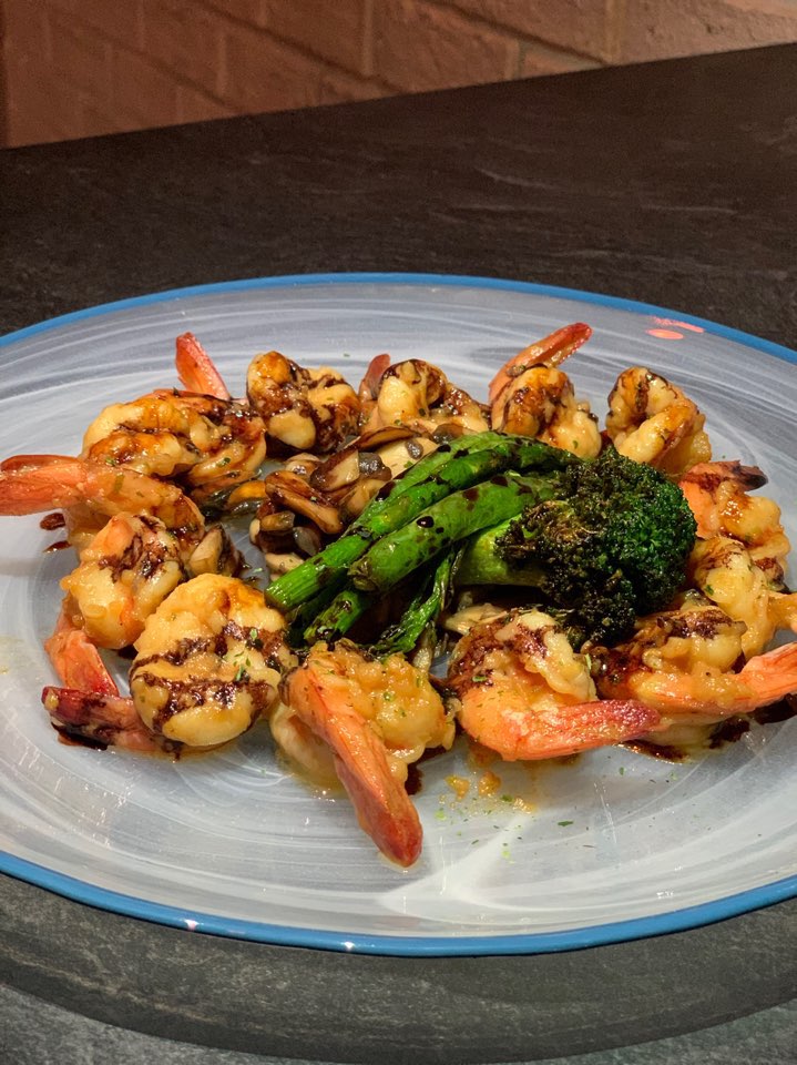 Sushi Hon | 21 Beju Ind. Dr #3, Sylvan Lake, AB T4S 2J4, Canada | Phone: (403) 864-9911