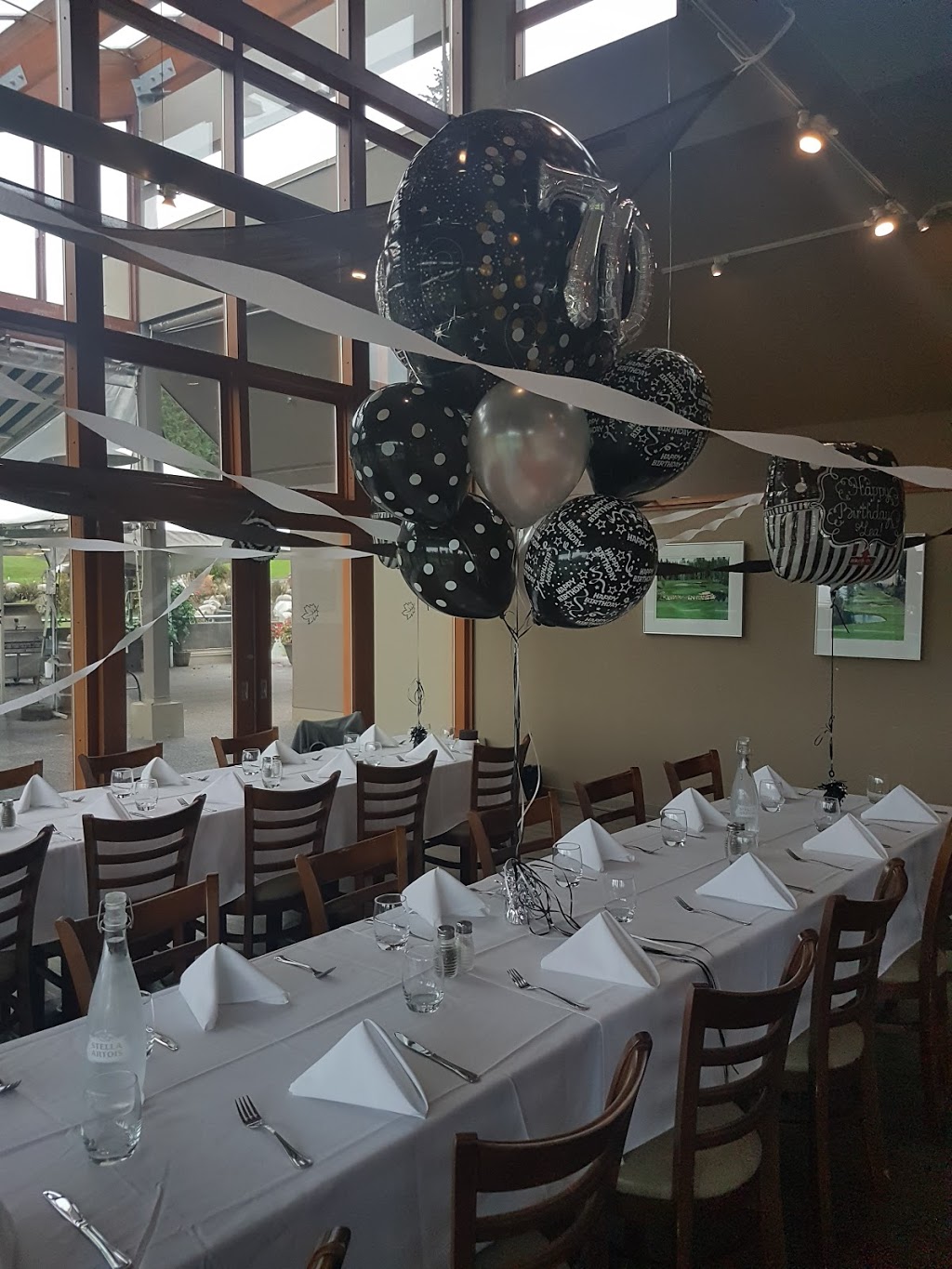 Northlands Bar and Grill | 3400 Anne Macdonald Way, North Vancouver, BC V7G 2S7, Canada | Phone: (604) 924-2950