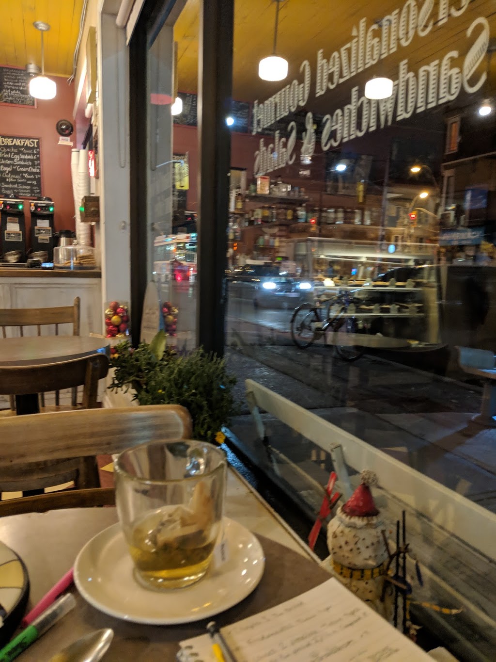 Coffee & All That Jazz | 72 Howard Park Ave, Toronto, ON M6R 1V7, Canada | Phone: (416) 531-7622