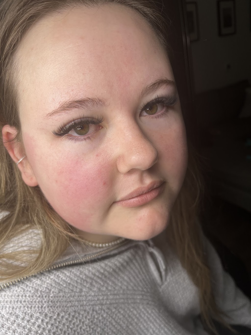 olivemylashes | Leahys Ln, Peterborough, ON K9H 2G9, Canada | Phone: (647) 673-0269