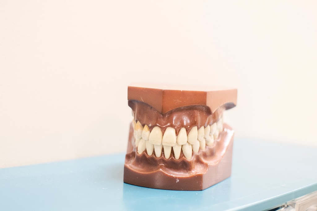 5th Street Dental | 9773 Fifth St, Sidney, BC V8L 2X1, Canada | Phone: (250) 656-0701
