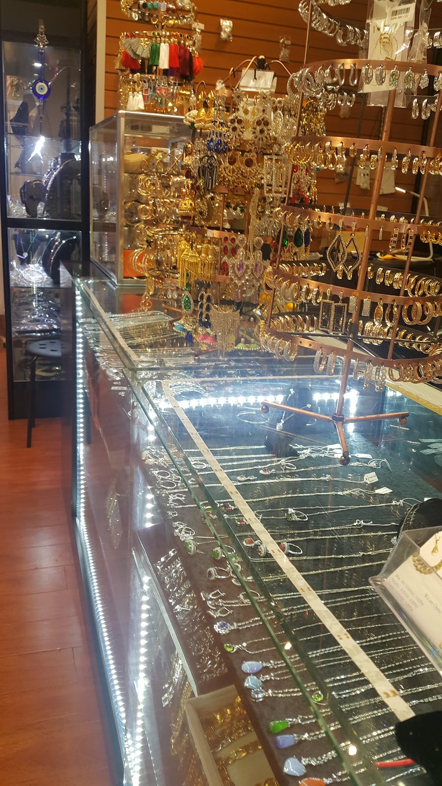 7JEWELRY | jewelry store | 499 Main St S Unit #135A, Brampton, ON L6Y 1N7, Canada | 4377744702 OR +1 437-774-4702