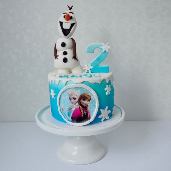 gateaux mb | 1247 Boul. Sainte-Geneviève, Chicoutimi-Nord, QC G7G 2W7, Canada | Phone: (418) 973-9008
