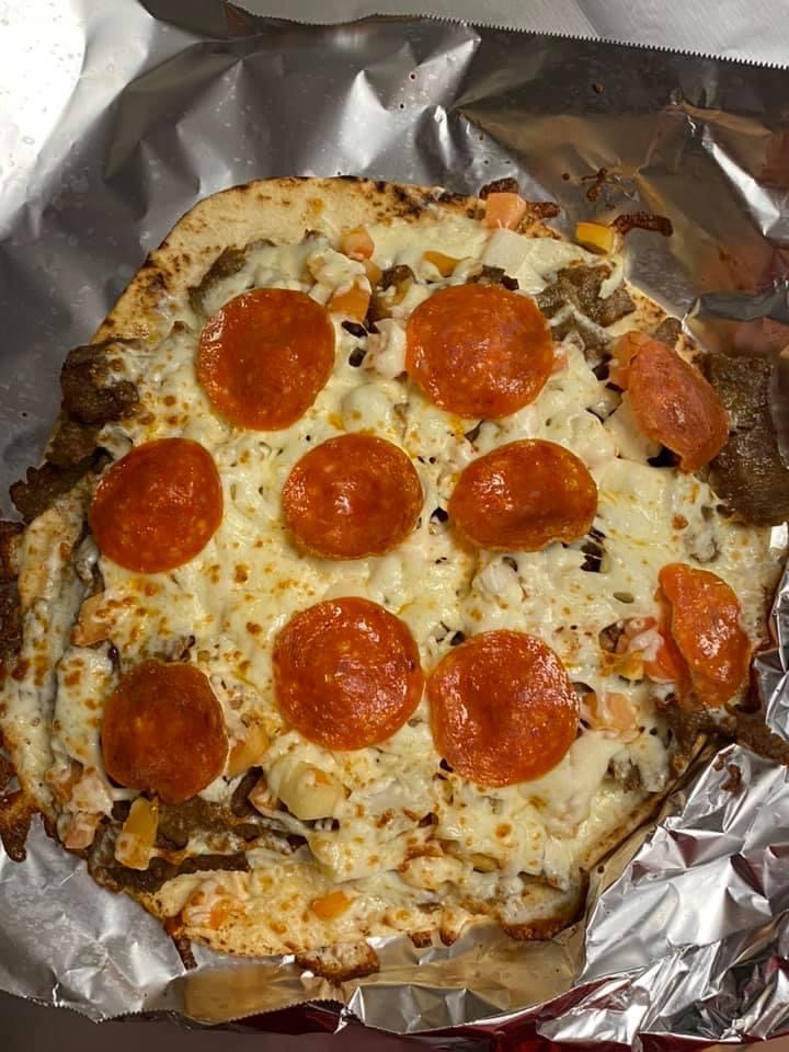 Leos pizza Bedford | 1746 Bedford Hwy, Bedford, NS B4A 1G2, Canada | Phone: (902) 420-2333
