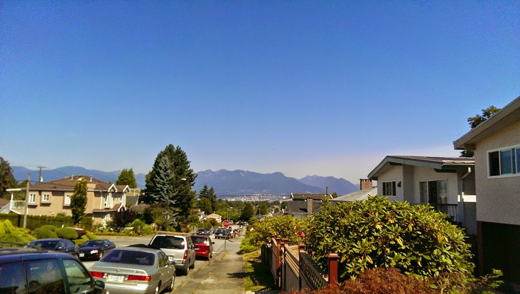 Kensington Park | 5175 Dumfries St, Vancouver, BC V5P 3A2, Canada | Phone: (604) 718-6200