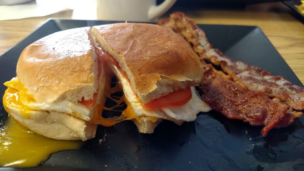 Aunt Robins Diner | 3580 Walden Ave, Lancaster, NY 14086, USA | Phone: (716) 948-9361