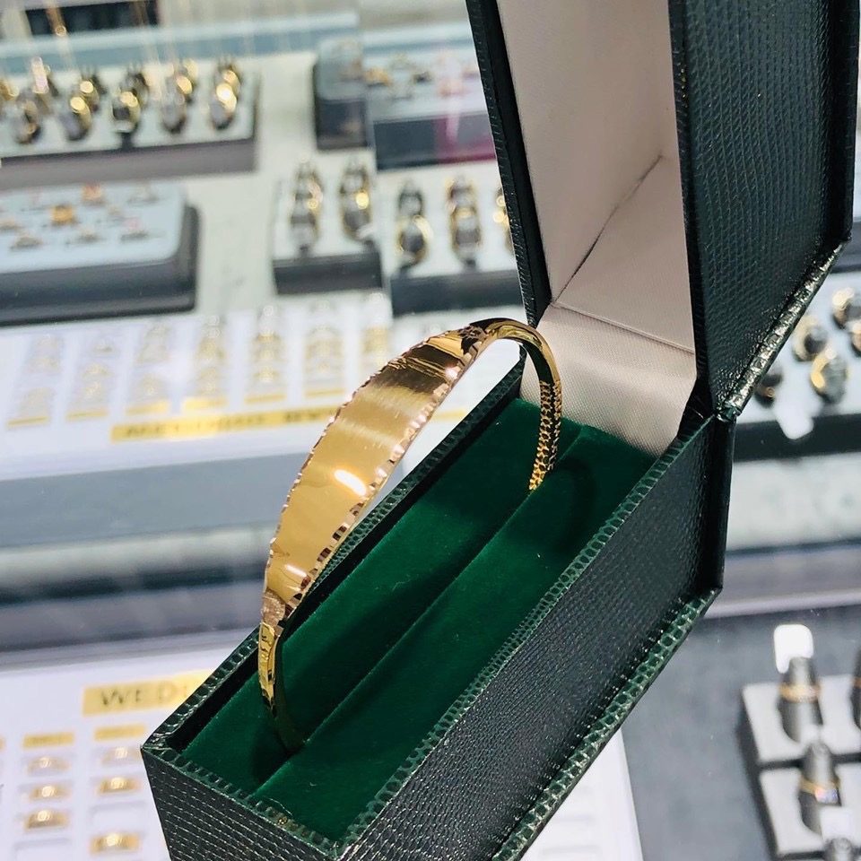 Elegant Factory Direct Jewlers | 3495 Lawrence Ave E, Scarborough, ON M1H 1B3, Canada | Phone: (416) 438-1533