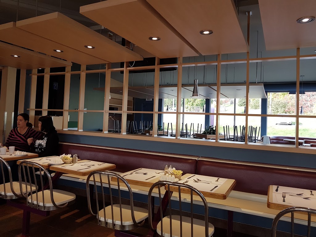 Chez Bolduc | 10969 Boulevard Sainte-Anne, Beaupré, QC G0A 1E0, Canada | Phone: (418) 827-4660