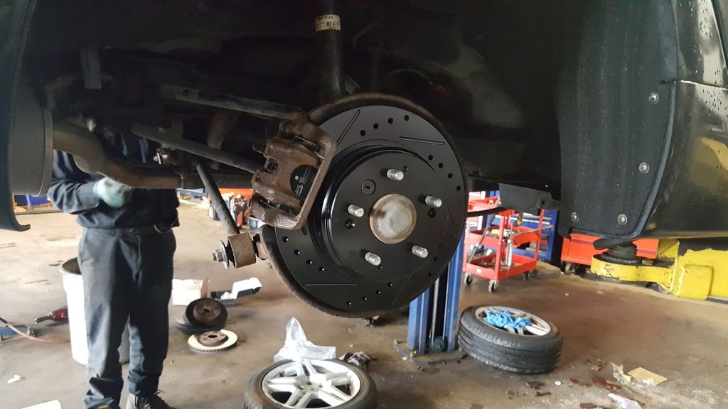 AJ Tires & Automotive Services | 310 Queen St E, Brampton, ON L6V 1C2, Canada | Phone: (647) 328-7392