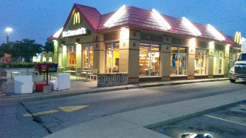 McDonalds | 100 Jamieson Pkwy, Cambridge, ON N3C 4B3, Canada | Phone: (519) 220-1617