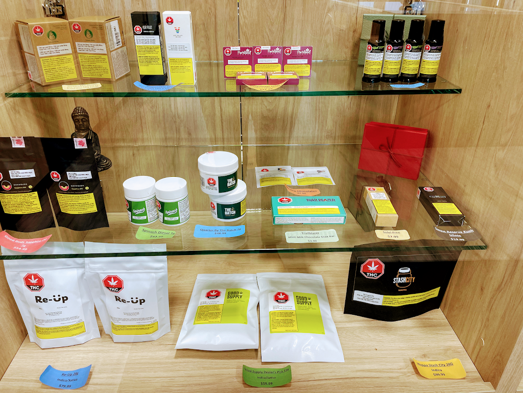 Cannabis Discounter Southport | 3516 Ewing Trail SW, Edmonton, AB T6X 2X6, Canada | Phone: (780) 244-5875