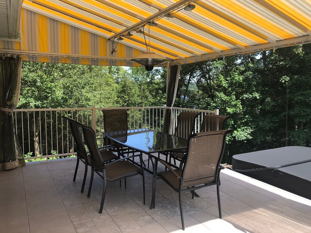 Domaine aux 2 acres, 3 lacs | 213 Rue Dusseault, Val-des-Sources, QC J1T 3M7, Canada | Phone: (819) 238-4800