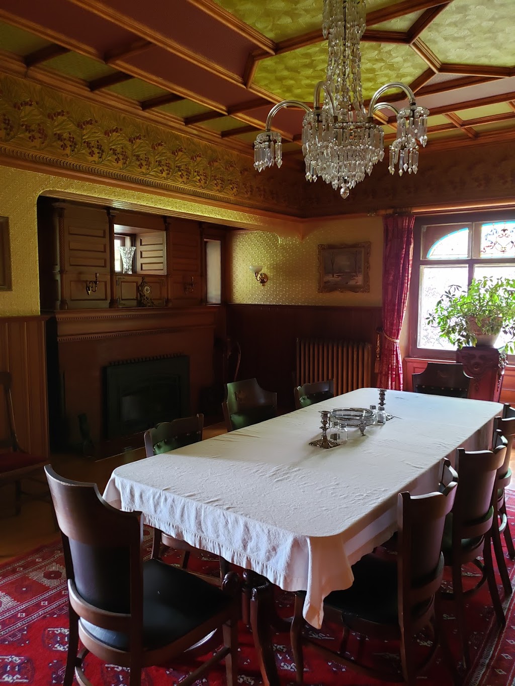 Pinehurst Manor Bed and Breakfast | 39 Carss St, Almonte, ON K0A 1A0, Canada | Phone: (613) 461-0117