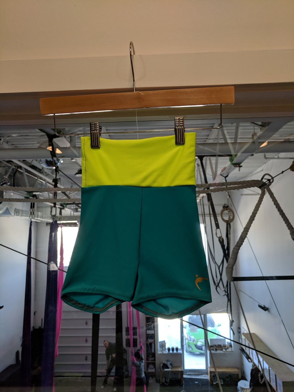 Fit 2 Fly | 6 Carlaw Ave #104, Toronto, ON M4M 2R5, Canada | Phone: (416) 998-4158