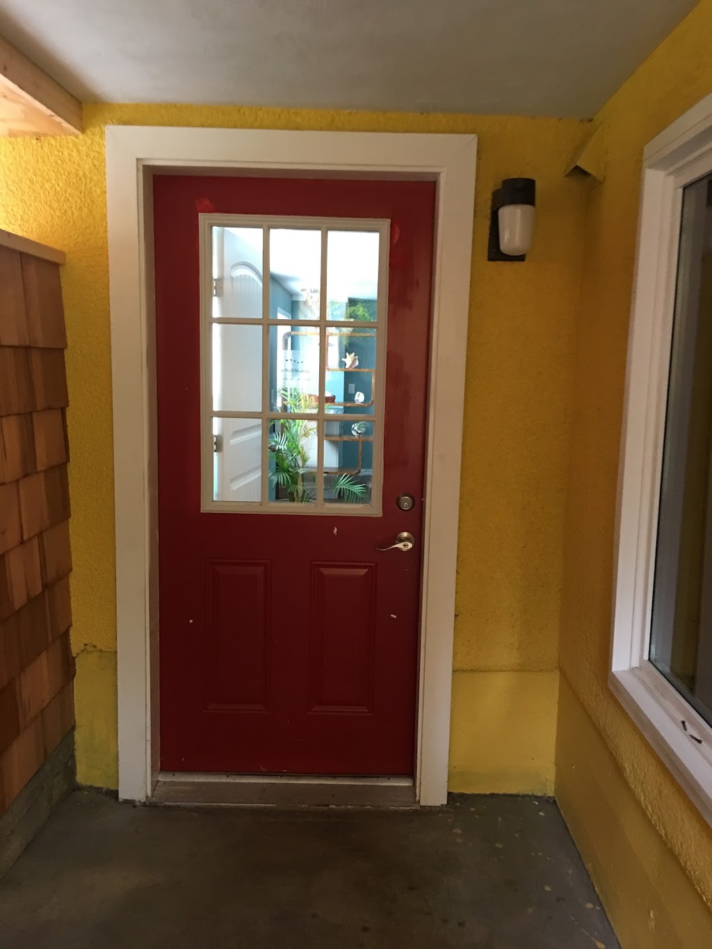 Be Well Massage | 1925 Waterloo Rd, Victoria, BC V8P 1J4, Canada | Phone: (250) 580-5716