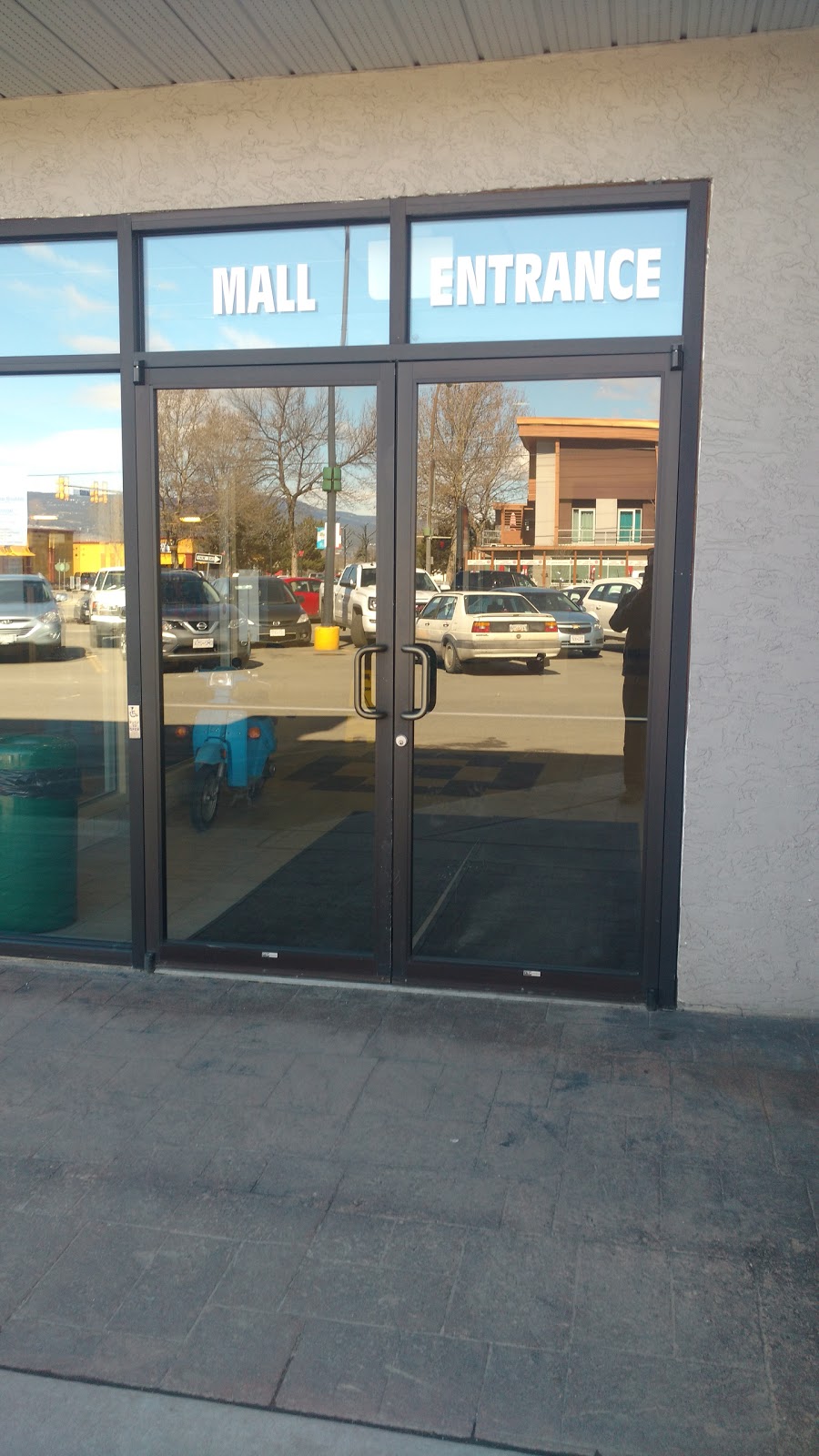 Lifetime Eyecare Optometry Centre | 301 Hwy 33 W #46, Kelowna, BC V1X 1X8, Canada | Phone: (250) 765-3937