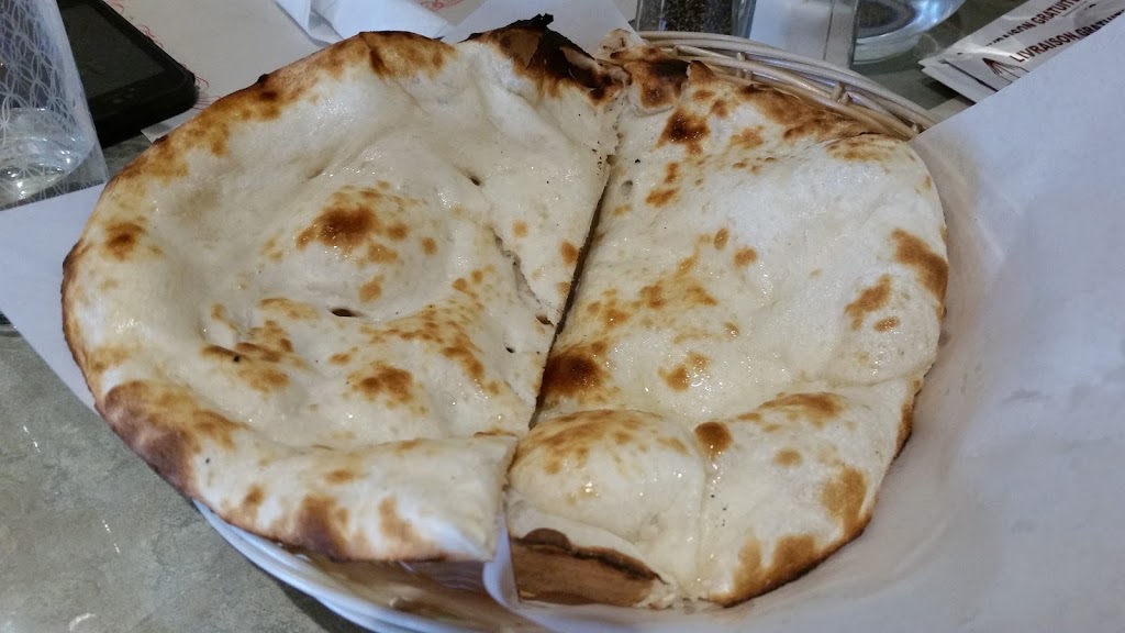 RESTAURANT AKUM | 351 Chemin de la Cité des Jeunes, Saint-Clet, QC J0P 1S0, Canada | Phone: (450) 456-3159