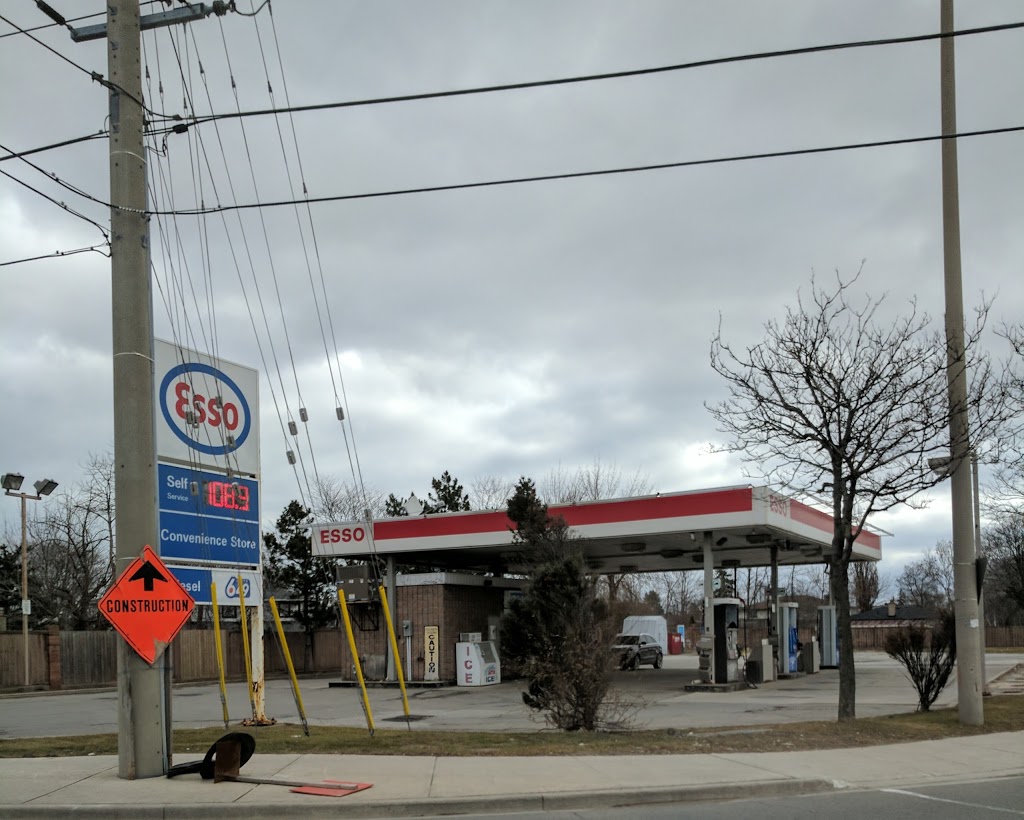 Esso | 2688 Dundas St W, Mississauga, ON L5K 1S1, Canada | Phone: (905) 822-7241