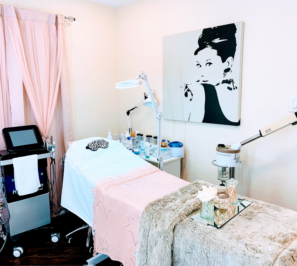 Nusalon SPA | 44 Ilfracombe Crescent, Scarborough, ON M1R 3R8, Canada | Phone: (647) 472-4488