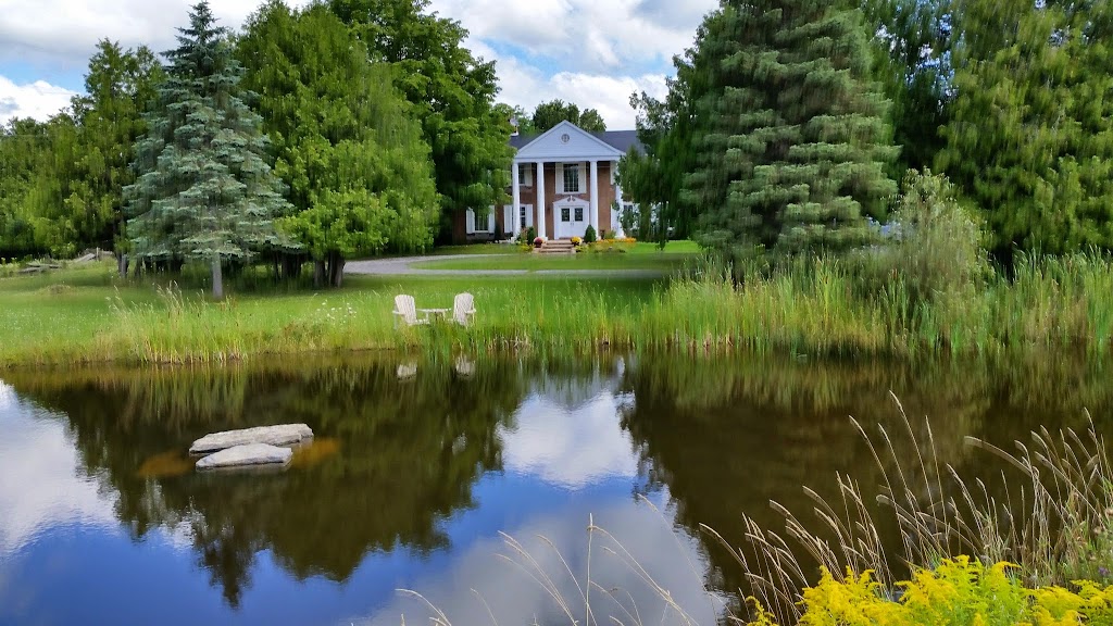 Windsong Manor Bed & Breakfast | 1342 Corkery Rd, Carp, ON K0A 1L0, Canada | Phone: (613) 256-1491
