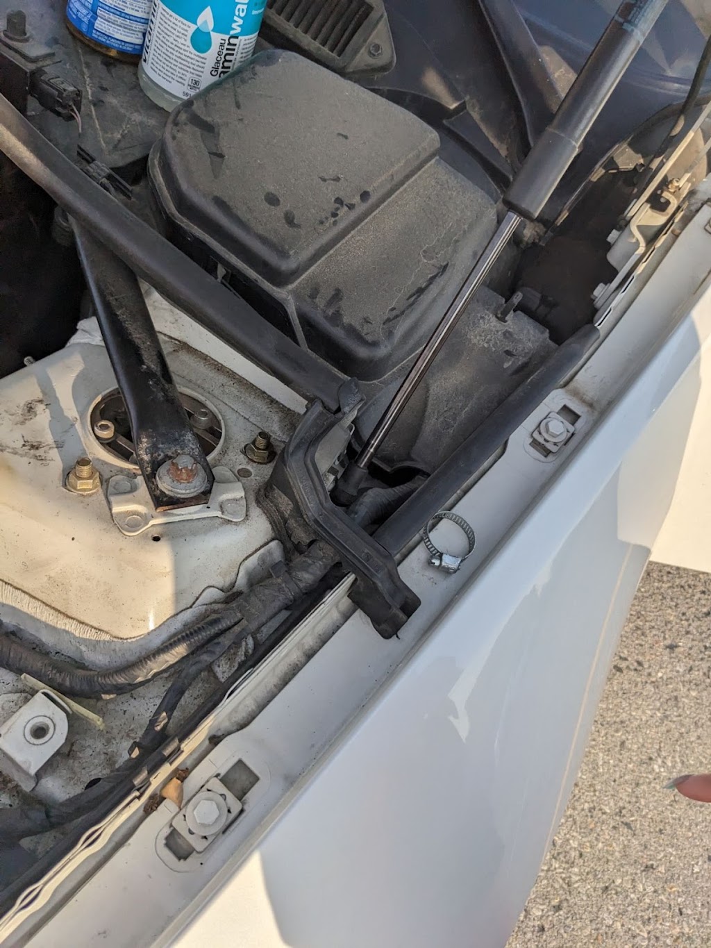London Auto Source Repairs & Tires | 445 Thompson Rd, London, ON N5Z 3A1, Canada | Phone: (519) 686-7059