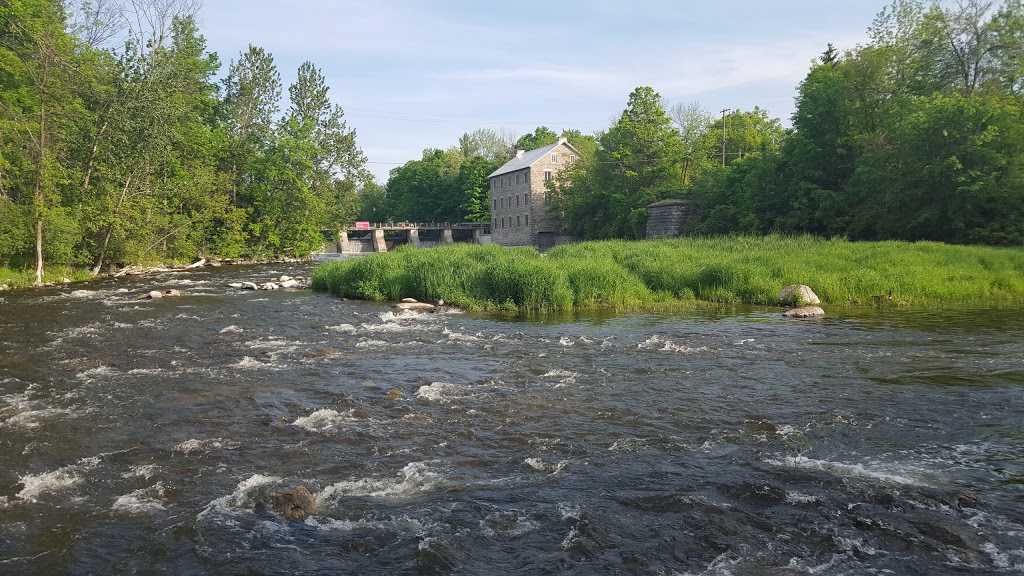 A Y Jackson Park | 1102 Bridge St, Manotick, ON K4M 1J2, Canada