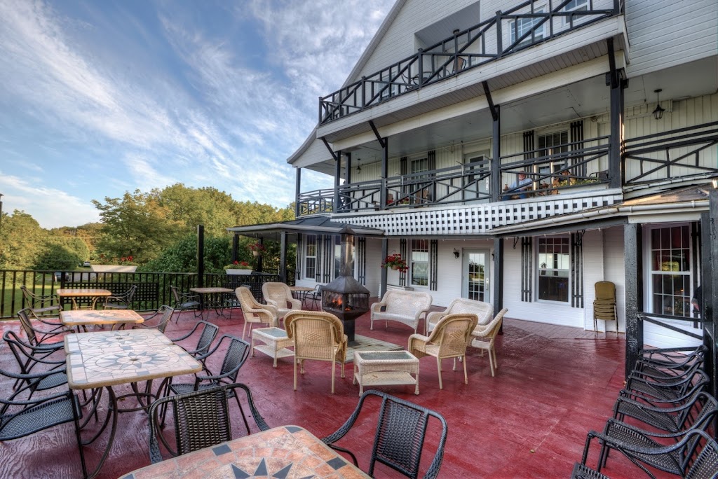 Restaurant du Manoir Le Graal | 1030 Chem. du Golf, La Malbaie, QC G5A 1H1, Canada | Phone: (855) 363-4413