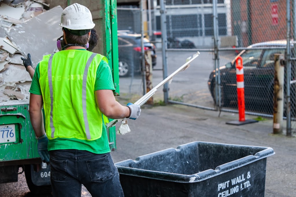 505-Junk Removal Vancouver | 1593 East Kent Ave N Second Floor, Vancouver, BC V5P 4Y7, Canada | Phone: (604) 505-5865