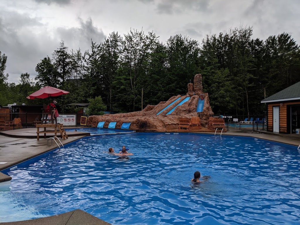 Camping Vacances Bromont | 22 Rue Bleury, Bromont, QC J2L 1B3, Canada | Phone: (450) 534-4434