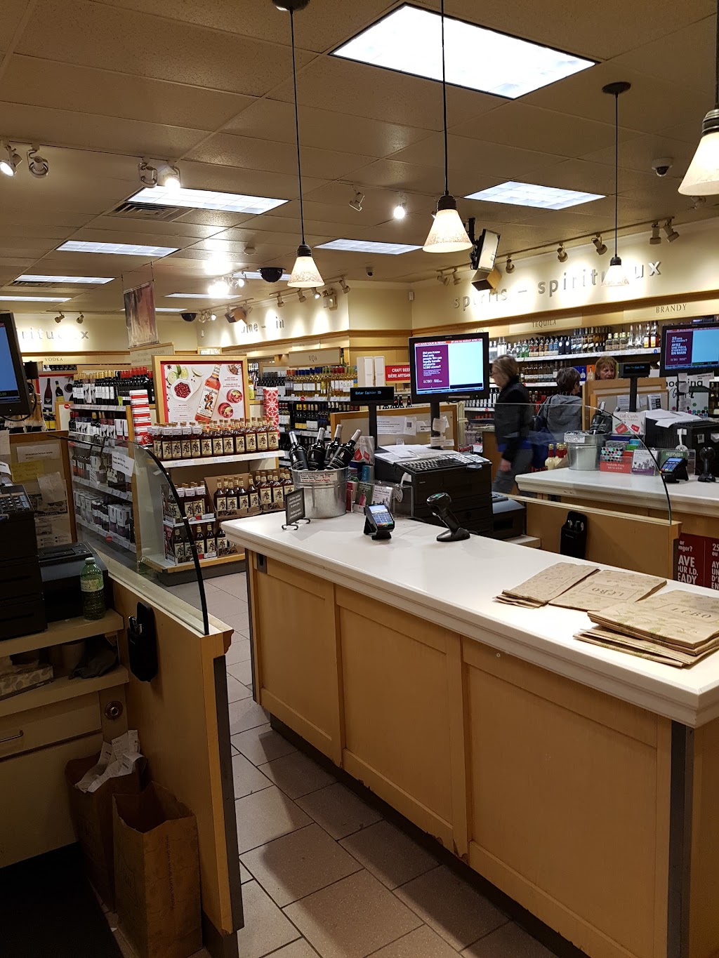 LCBO | 233 Dundurn St S, Hamilton, ON L8P 4K8, Canada | Phone: (905) 529-8761