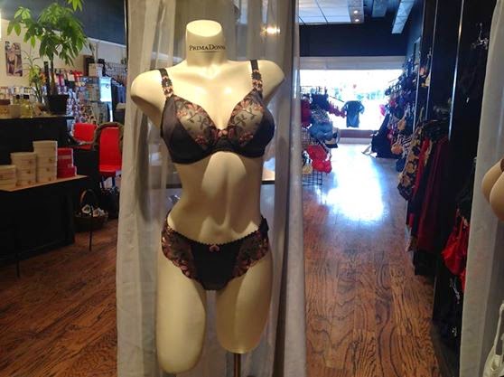 Miladys Lace Inc | 9B Dundas St E, Napanee, ON K7R 1H5, Canada | Phone: (613) 308-9499