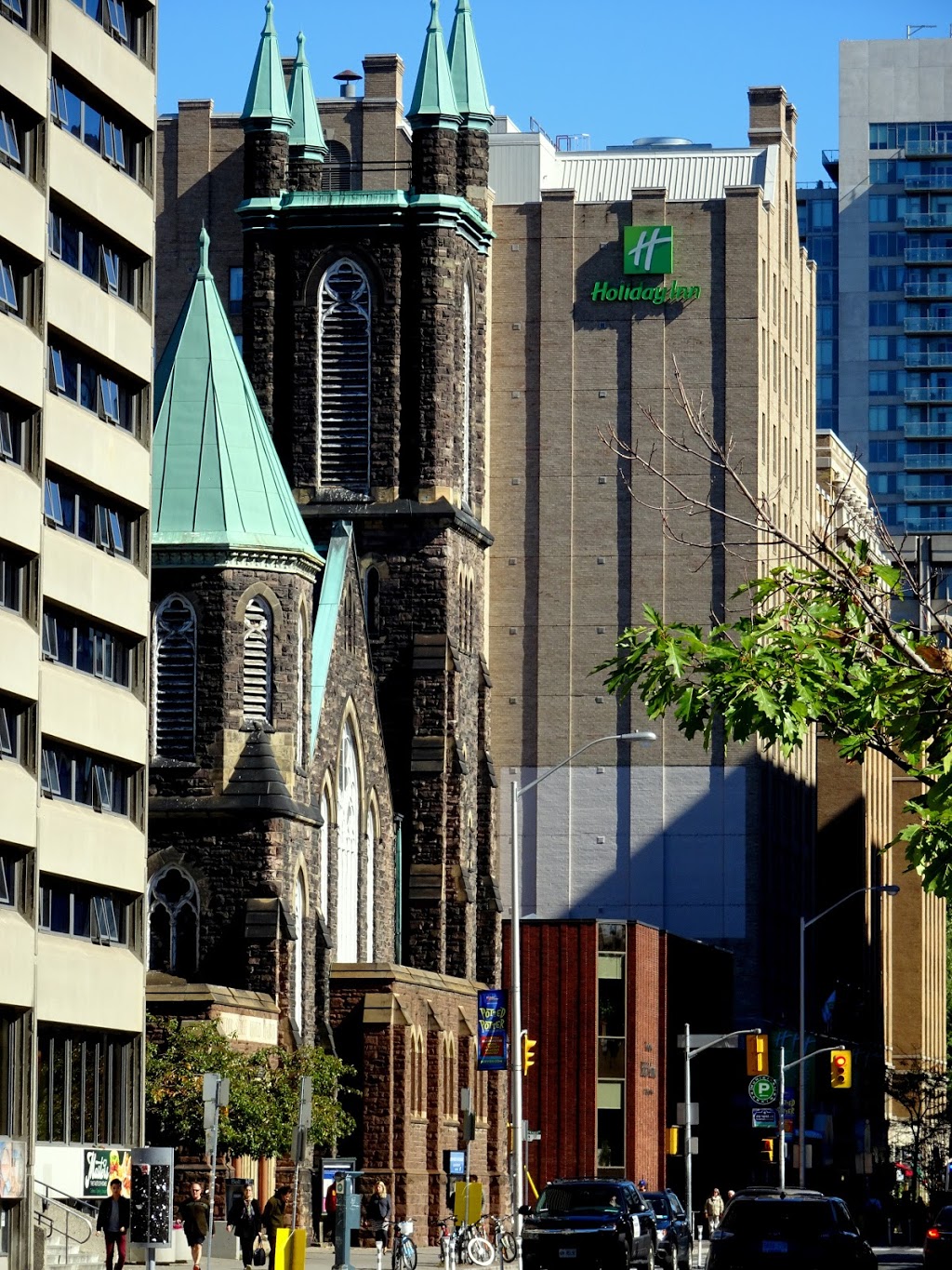 Bloor Street United Church | church | 300 Bloor St W, Toronto, ON M5S 1W3, Canada | 4169247439 OR +1 416-924-7439