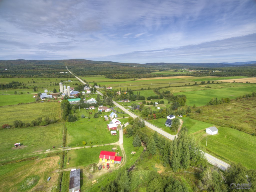 Hôtel de ville Saint-Jacques-le-Majeur-de-Wolfestown | 877 QC-263, Disraeli, QC G0N 1E0, Canada | Phone: (418) 449-1531