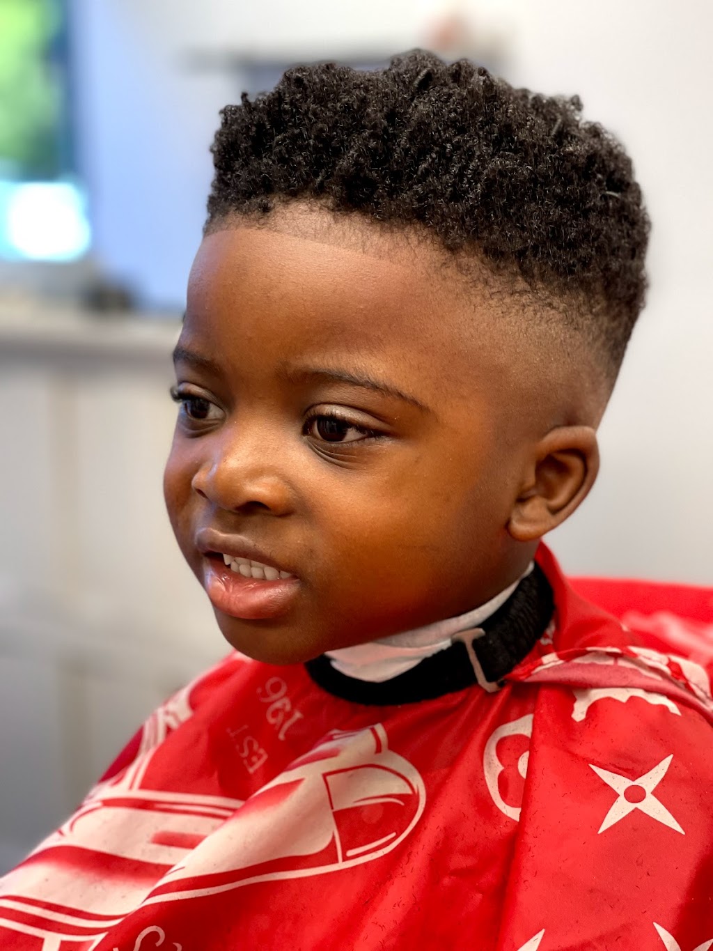 Chateau Barbershop | 158B McArthur Ave. unit 5, Ottawa, ON K1L 7E7, Canada | Phone: (613) 421-1233