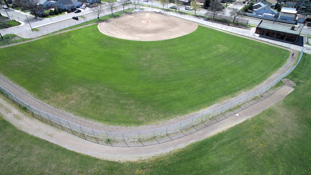 Mahony Park | 1655 Barton St E, Hamilton, ON L8H 3C3, Canada | Phone: (905) 546-2489