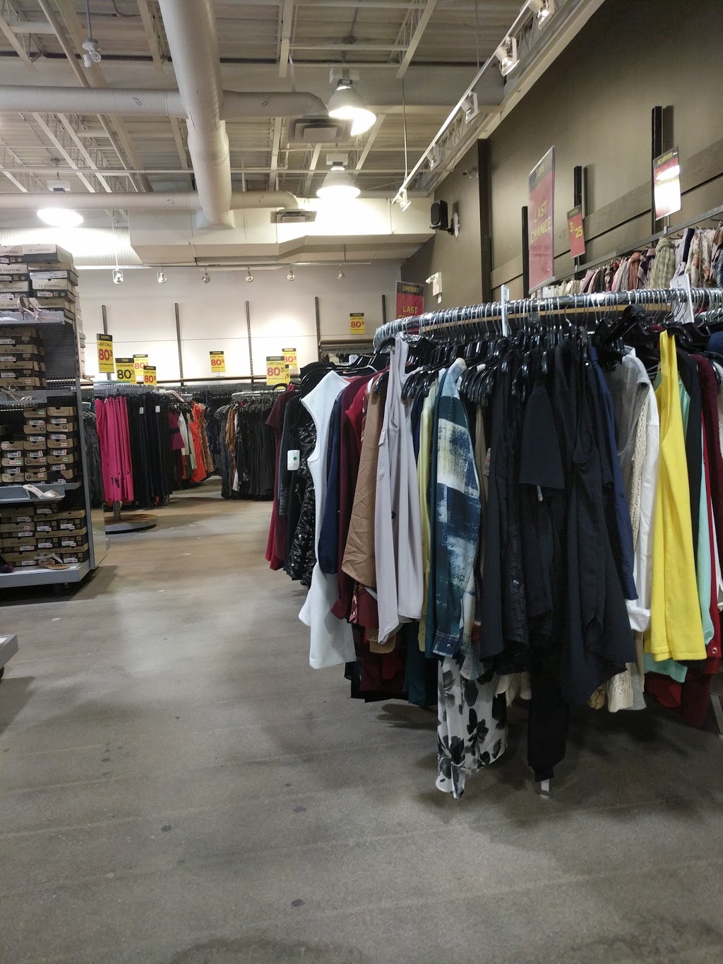 LE CHÂTEAU Entrepôt | Outlet | Clearance Clothing | Ellice Centre, 1395 Ellice Ave, Winnipeg, MB R3G 0G3, Canada | Phone: (204) 788-1388