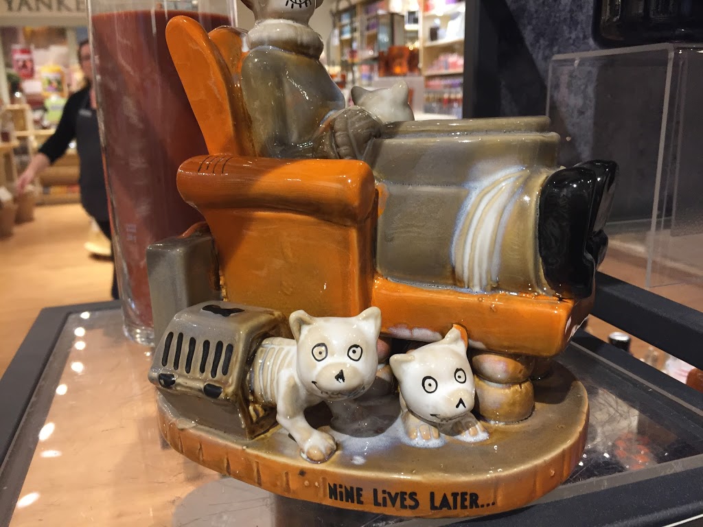 Yankee Candle | 509 Bayfield St, Barrie, ON L4M 4Z8, Canada | Phone: (705) 726-2111