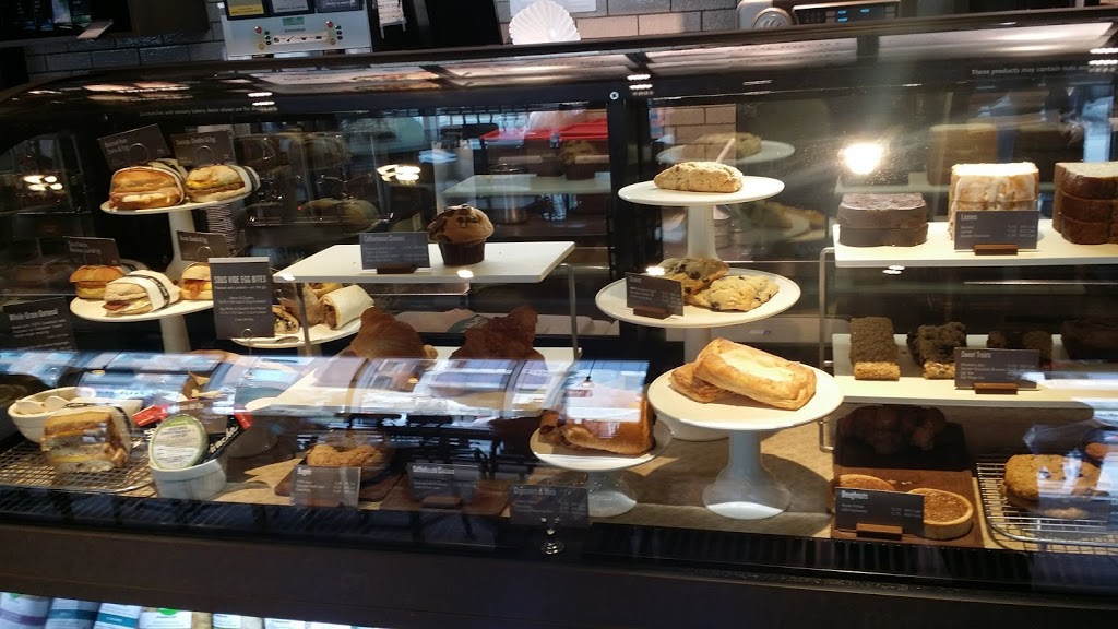 Starbucks | 39 Eglinton Ave E, Toronto, ON M4P 1A2, Canada | Phone: (416) 483-6850