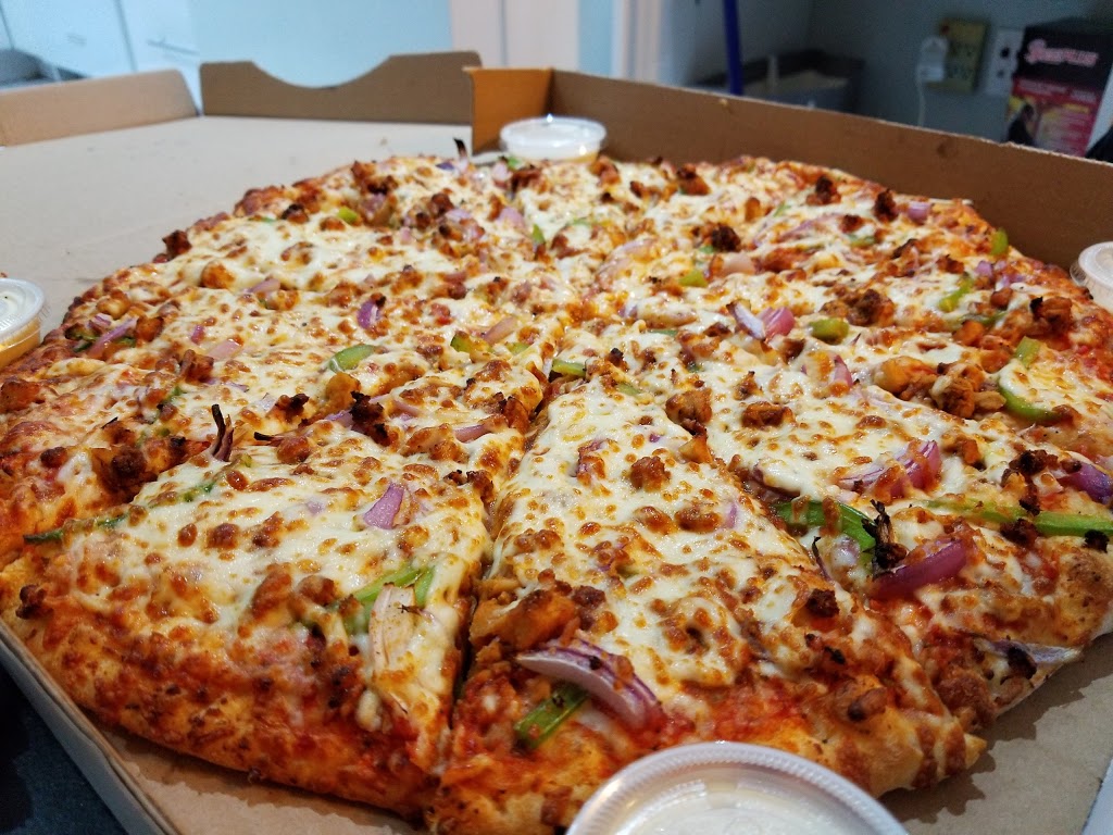 Pizza Hot Wings | 3883 Don Mills Rd, North York, ON M2H 2S7, Canada | Phone: (416) 490-6325