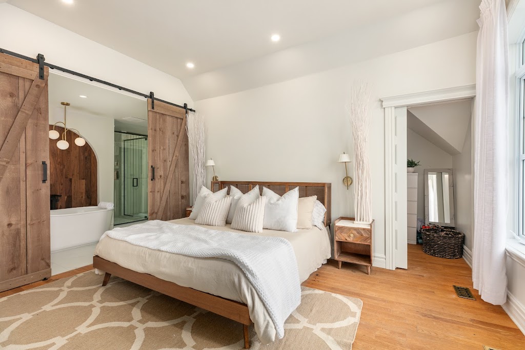 Chalet a louer bromont | 130 Rue de Lévis, Bromont, QC J2L 1R5, Canada | Phone: (514) 269-9332