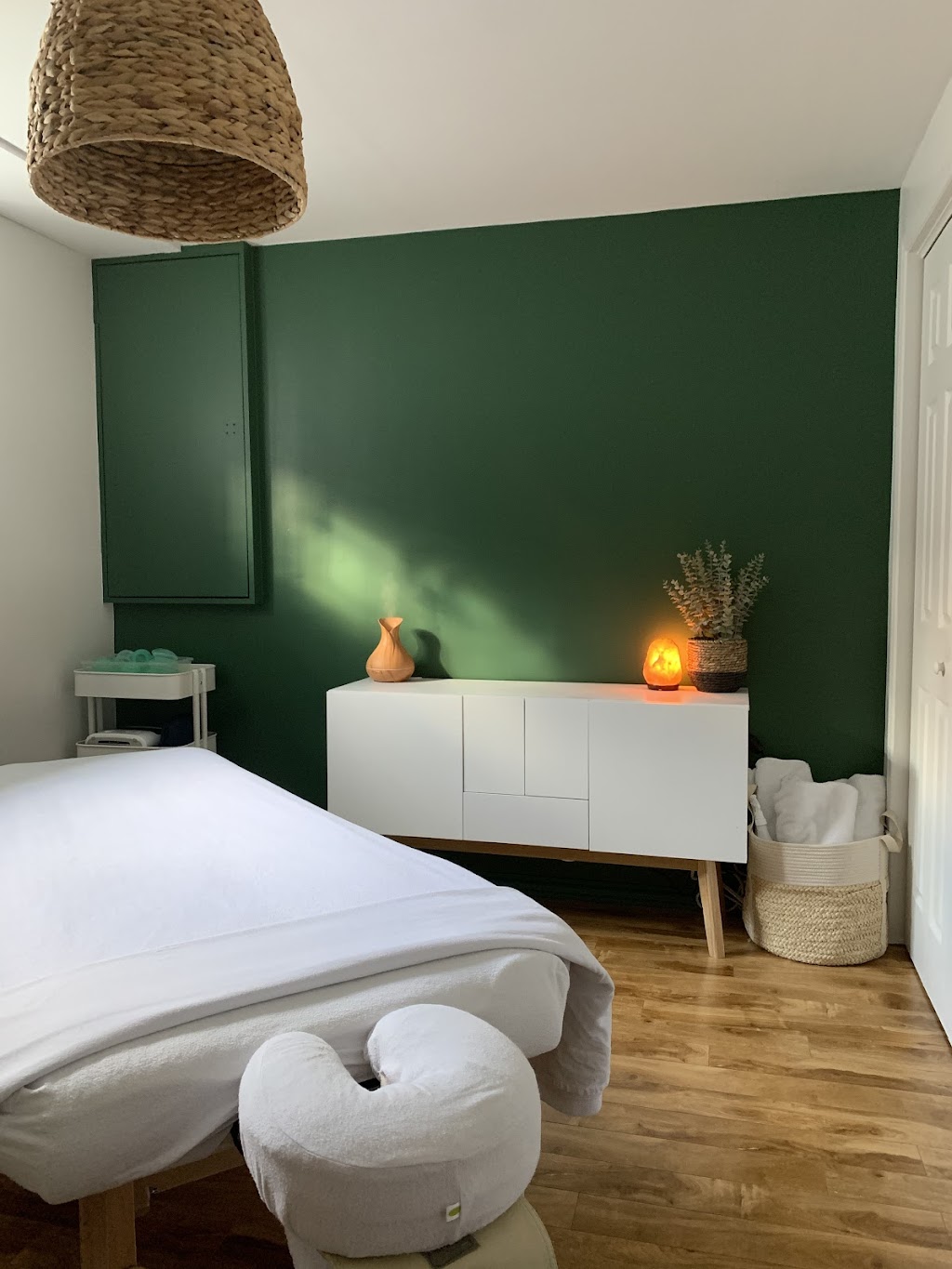 Massothérapie Jessica Morin | 1422 Rue Cherbourg, Mascouche, QC J7K 3R1, Canada | Phone: (514) 442-6813
