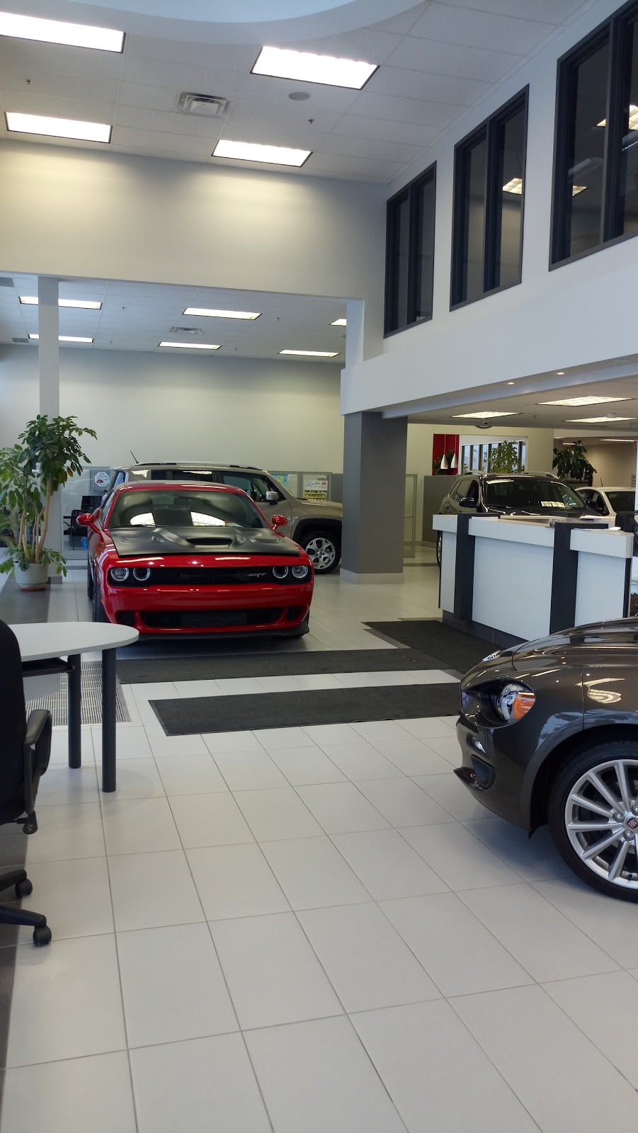 Rive Sud Chrysler Dodge Inc. | 9400 Boulevard Taschereau, Brossard, QC J4X 1C3, Canada | Phone: (450) 444-9400