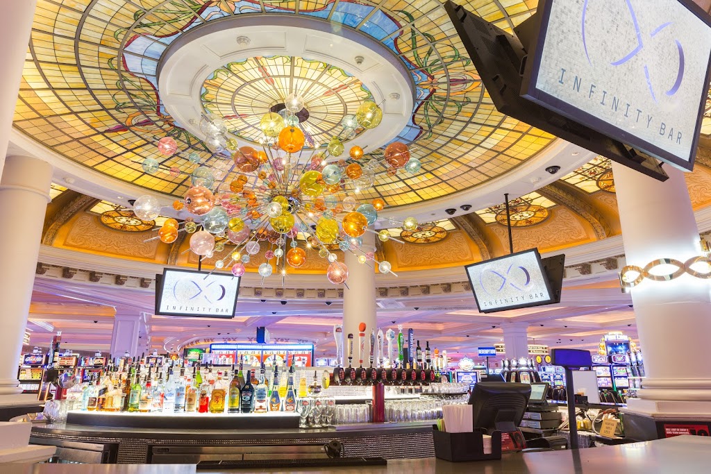 Infinity Bar | 6380 Fallsview Blvd, Niagara Falls, ON L2G 7X5, Canada | Phone: (888) 325-5788