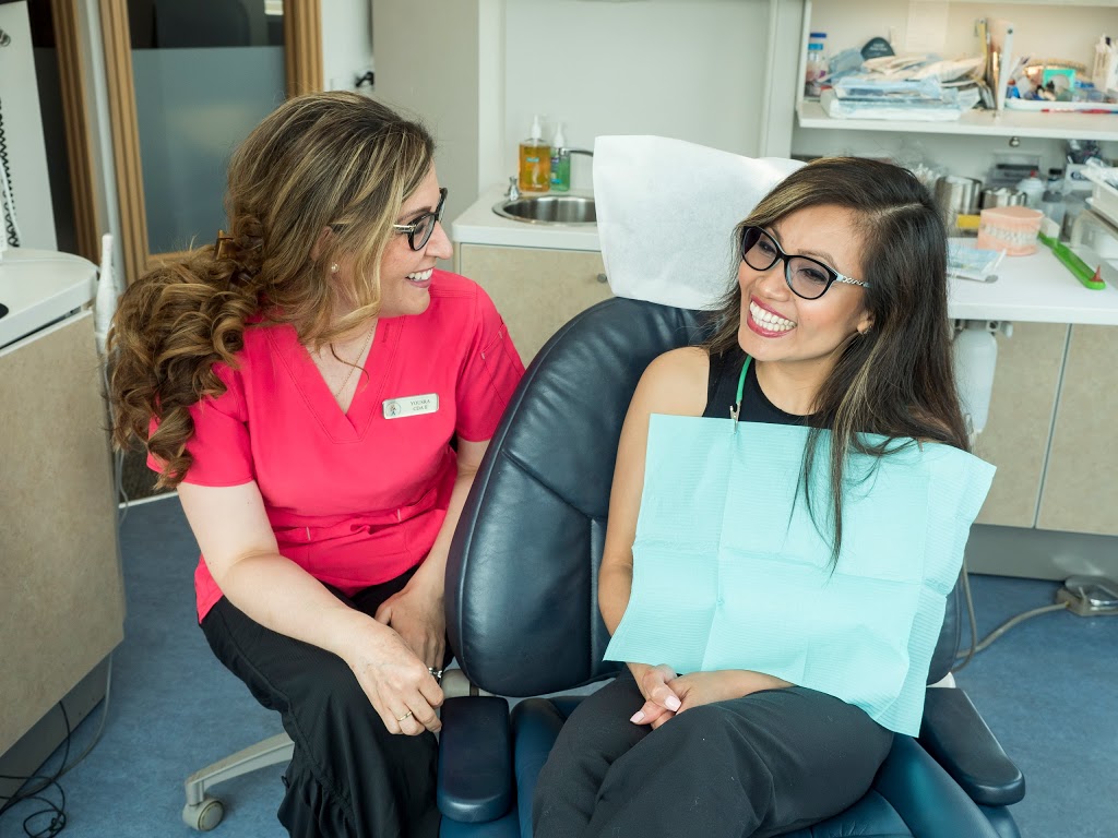 Rutherford Village Dental | 9200 Bathurst St Suite 31, Thornhill, ON L4J 8W1, Canada | Phone: (905) 731-8731